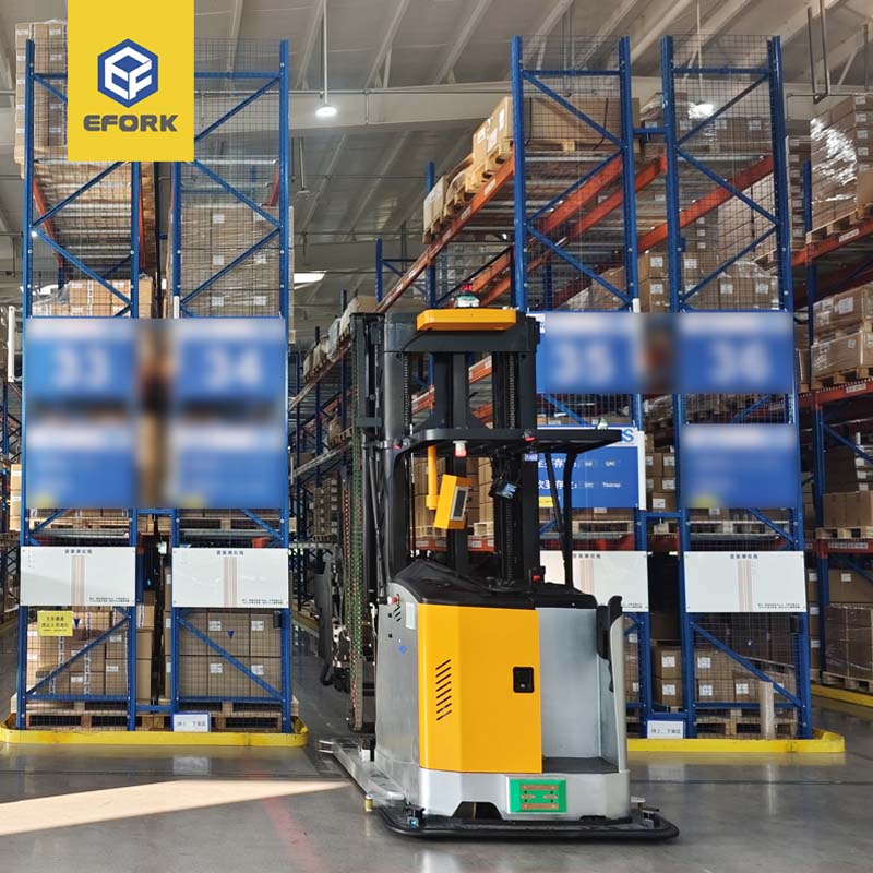 汽车零部件企业三向叉+堆垛式AGV智能搬运解决方案